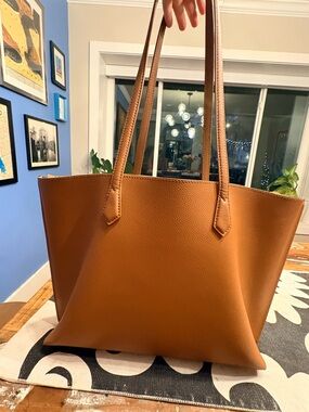 Quince Italian Leather Classic Tote Bag - Triple Compartmet